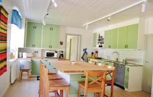 Awesome Home In Svärdsjö With Sauna