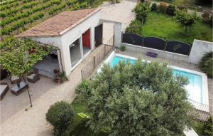 Maisons de vacances Amazing Home In Viols With Outdoor Swimming Pool, Wifi And 3 Bedrooms : photos des chambres