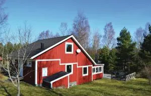 Nice Home In Lenhovda With Wifi - Orrefors