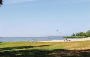 2 Bedroom Beautiful Home In Ermelo