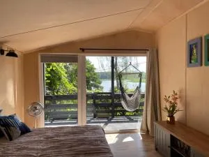 Domek nad jeziorem - Stękiny