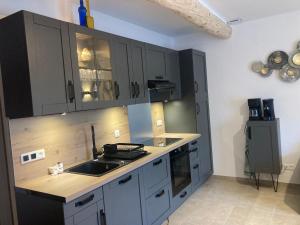 Maisons d'hotes Le Mas des Oliviers appartement 2 pieces tous conforts : photos des chambres