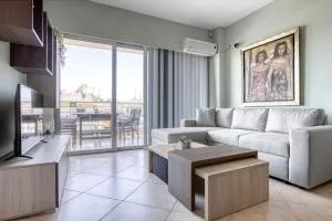 Sunny & cosy 2nd floor apt with a balcony - Kolokinthoú