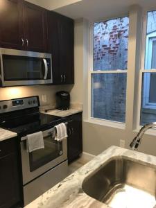 HOME AWAY HOME - Chic 2 BR Capitol Hill DC