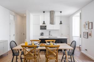 Trendy T.M Apartament by the River