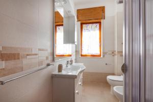 Anna House by BarbarHouse