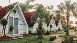 Seaside Villa & Muse Beach Resto