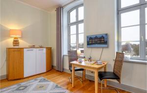 Cozy Apartment In Krakow Am See