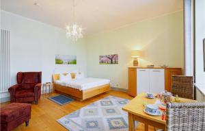 Cozy Apartment In Krakow Am See