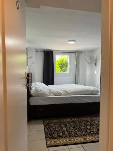 Great location Exquisite Villa, Free Parking - suitable for 19 persons