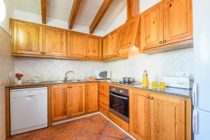 Villa Angelas by Villa Plus