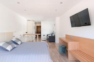 Palmeras Playa Studio: pools, beach, sun & shore