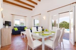 Villa Tonia by Villa Plus