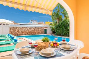 Villa Mikel by Villa Plus