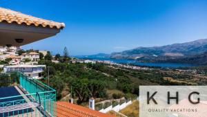 Sofias Grand View Maisonette near Argostoli!