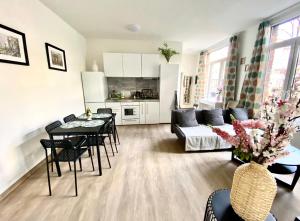 Сarnot Apartments ZOO Area