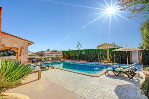 Villa Mares by Villa Plus