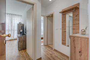 LCT Uptown apartment