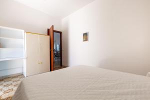 Casa Uccio by BarbarHouse