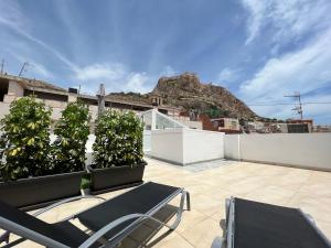 Casa Toledo & El Pont Alicante Apartments