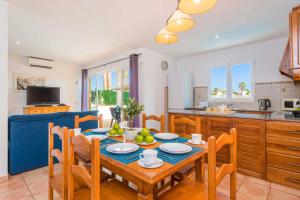 Villa Benjamin by Villa Plus