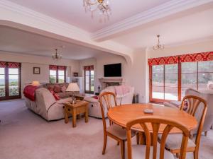 Pentire House