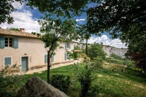 Maisons de vacances Lioux - Magnifique propriete avec vues panoramiques sur le Luberon : photos des chambres