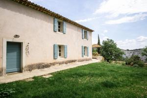 Maisons de vacances Lioux - Magnifique propriete avec vues panoramiques sur le Luberon : photos des chambres