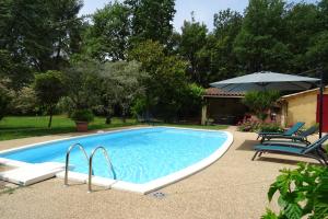 Maisons de vacances La Mesange Bleue - piscine privee : photos des chambres