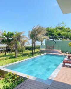 VILLA ARIA RESORT, THE SEA BY 10m,Biển và hồ bơi riêng