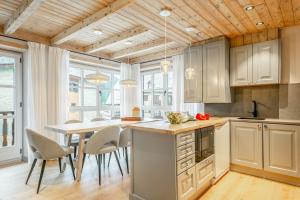 Luderna - Apartamento Val de Ruda B65 Liat