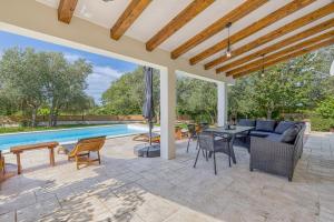 Villa Agatta with Private Pool