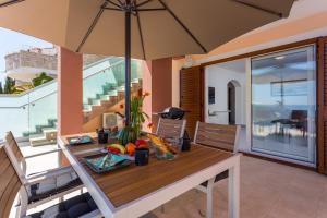 Bella Vista Apartments