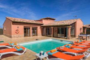 Villa Simona by Villa Plus