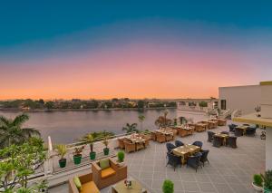 Brahma Niwas - Luxury Lake View Hotel with Infinity Pool, Udaipur