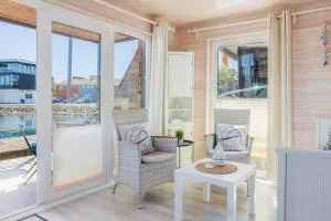 Hausboot - Stina - Ольденбург-ін-Гольштейн