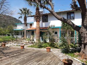 Jasmin Pansiyon Çıralı