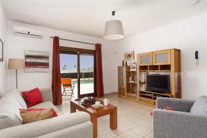 Villa Ramon by Villa Plus