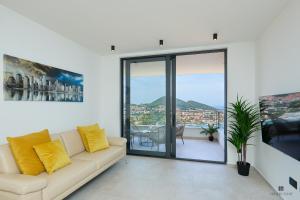 Hedera Estate, Hedera A28