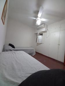 DEPTO CENTRICO CON COCHERA EN CORRIENTES-Las Leonoras-