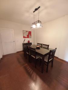 DEPTO CENTRICO CON COCHERA EN CORRIENTES-Las Leonoras-