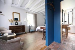 B&B / Chambres d'hotes L'Orme Blanchet : Chambre Double Deluxe avec Baignoire