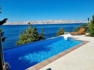 Villa Relax , with seaview and two pools near beach - Klada