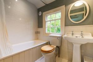 Host & Stay - Haclins Cottage