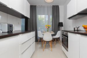Kolejowa Apartments Warsaw by Noclegi Renters
