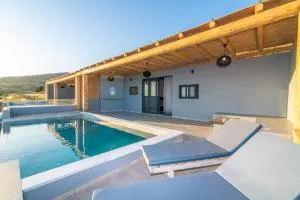 Sunset junior suites - Agios Ioannis