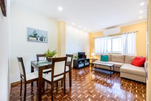 Urban City View Apartment