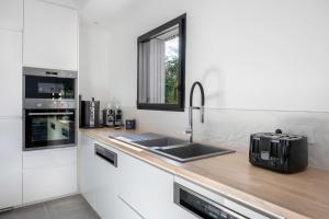 Villa moderne avec piscine pour 15 personnes !