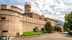 Comodo appartamento [Trento centro] Il Duomo Bianco