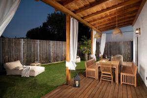 Andresitas Palace - Tropical Castle with Rooftop Terrace 